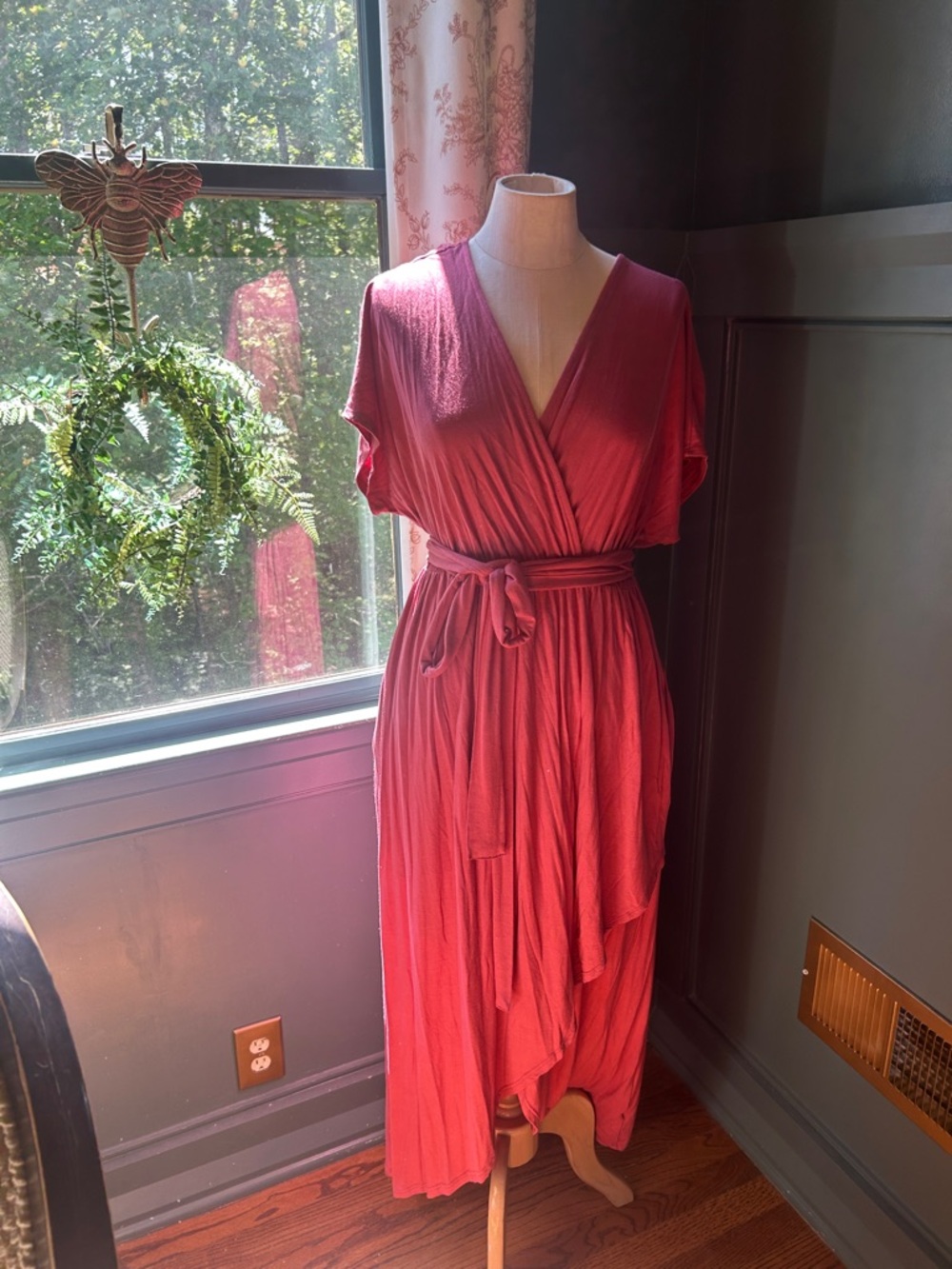 V-Neck Wrap Midi Dress in Deep Coral with Tie Waist size large